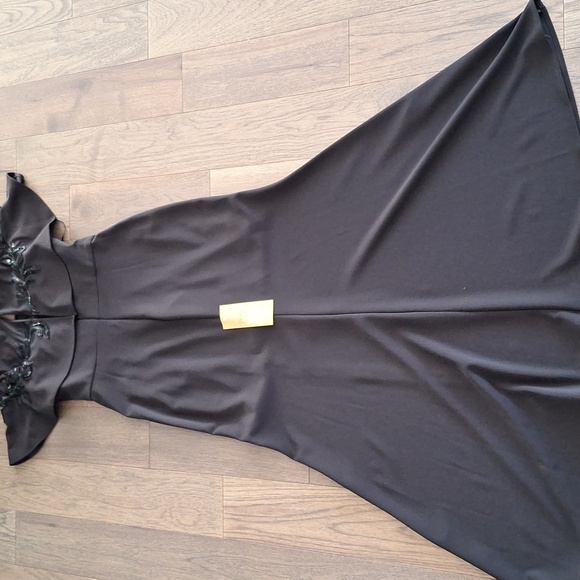 Sequin embroidered Cape sleeve dress.[8]BNWT - Picture 14 of 17